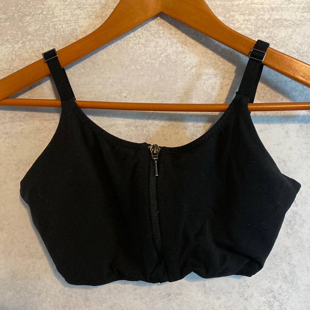 COPY - Athleta Black Adjustable Zip Up Zipper Bra